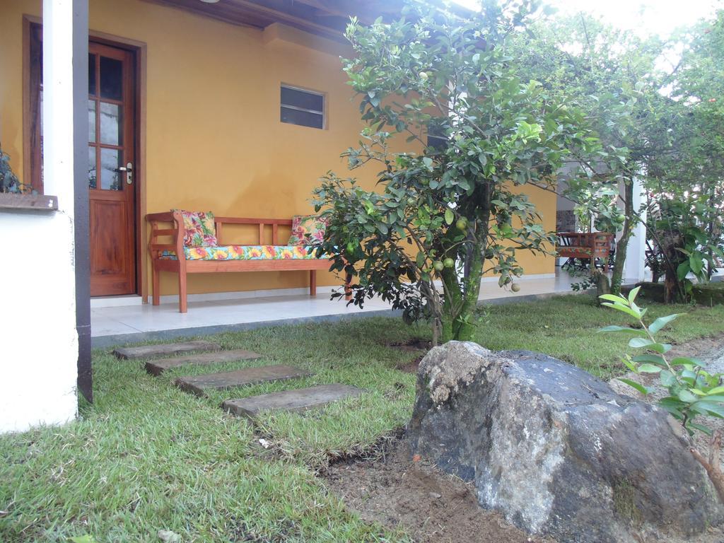 Livina Hostel Paraty Buitenkant foto